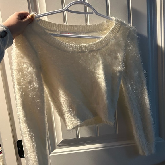 American apparel crop fuzzy long sleeve - Picture 2 of 4